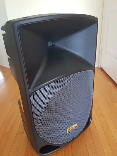 Tapco Thump TH-15A 400 watt powered speaker+Pelican 1690 ProCase, View more