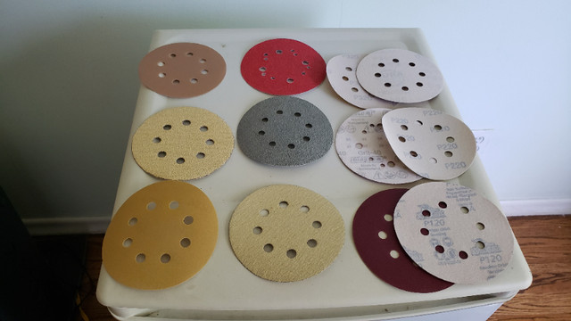 5 inch different grits sanding discs. in Power Tools in City of Toronto