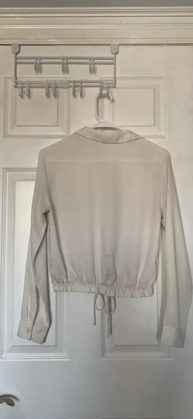 Women clothing dress coat shirt jacket in Women's - Tops & Outerwear in Mississauga / Peel Region - Image 9