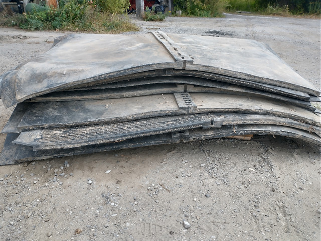 HEAVY DUTY RUBBER MATS 6X5FT 1IN THICK in Other Business & Industrial in Markham / York Region - Image 3