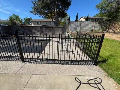 Metal Fence and Posts, View more