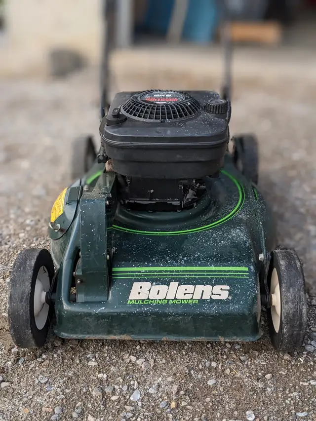 Self propelled Bolens mower628632650371851210