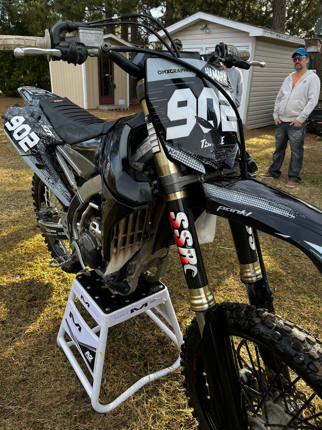 2016 yz250f in Dirt Bikes & Motocross in Sudbury - Image 2