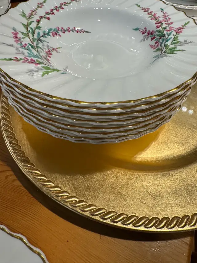 Royal Doulton Bell Heather China in Kitchen & Dining Wares in Kitchener / Waterloo - Image 6