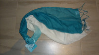 Superbe foulard NEUF (été), dégradé 3 couleurs (+étiquettes)