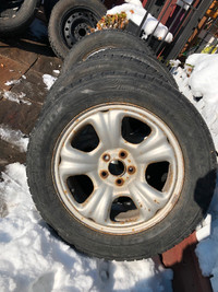 , 4-215 /60/16 winter tire