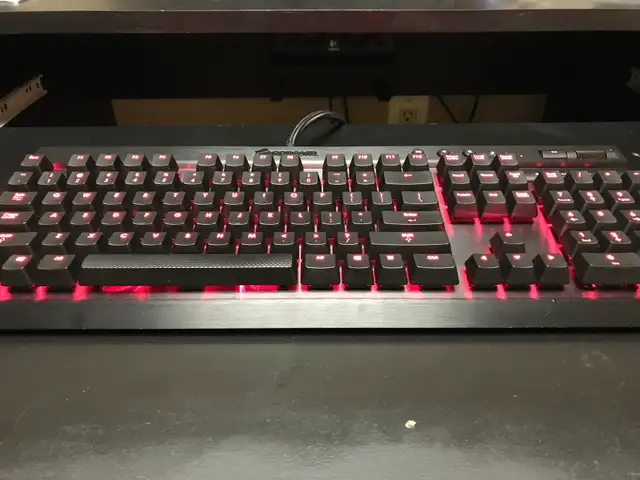 Corsair Vengeance K70 Mechanical Gaming Keyboard, New63234936534915124