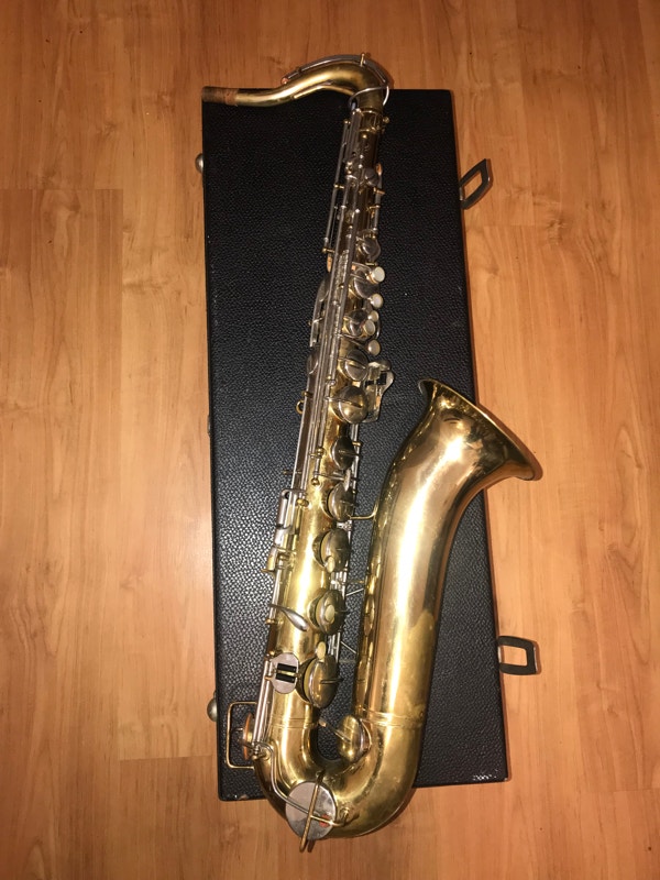 Buescher Aristocrat Tenor Saxophone late 1970s Famille de bois