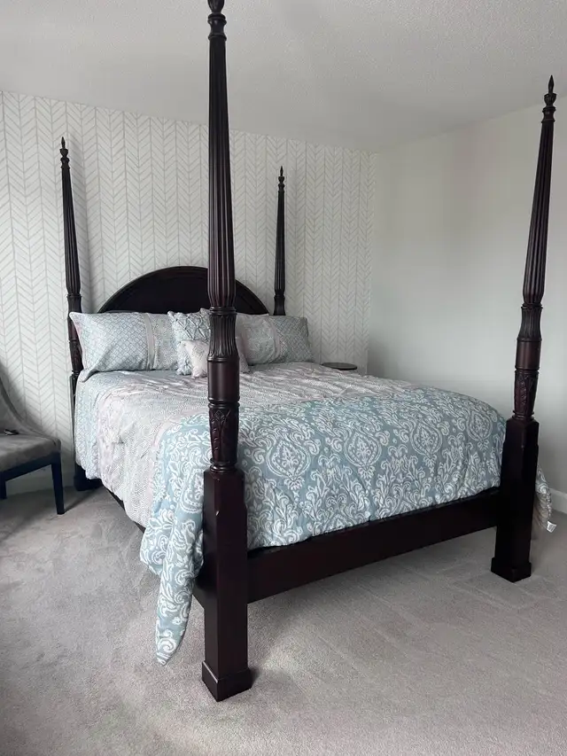 Bombay Queen Bed frame  in Beds & Mattresses in Kingston - Image 2