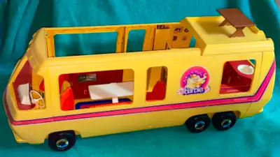 Barbie camper 1980 deals