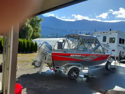 Hewscraft 160 Sportsman - 2021. Like new. Used once for less then 5 hours. Has been stored inside a...