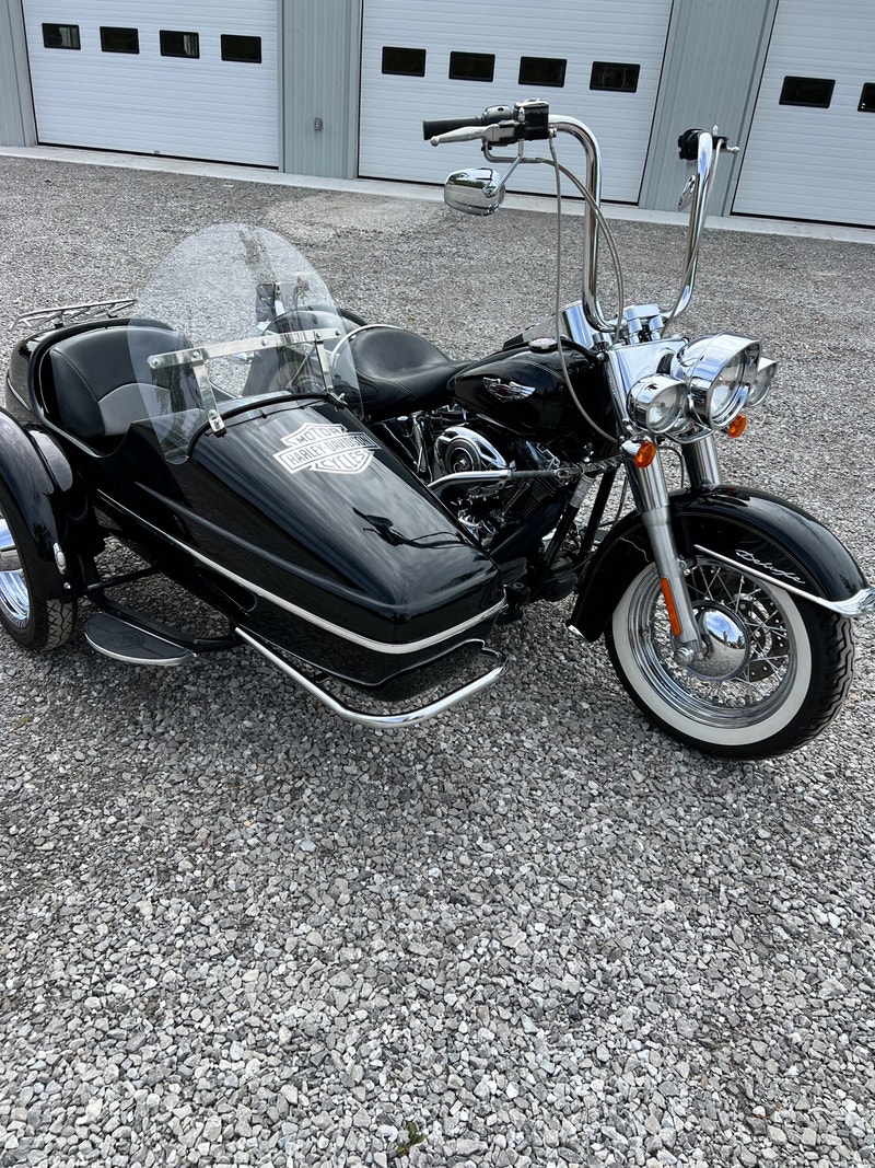 Harley Deluxe with sidecar Street, Cruisers & Choppers Norfolk