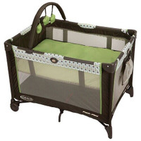 Graco "Pack n Play" On The Go Play Yard - -BRAND NEW
