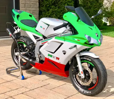 2004 Honda NSR50 Moto TRÈS RARE 1 de 1 Pour plus d’informations veuillez me contacter