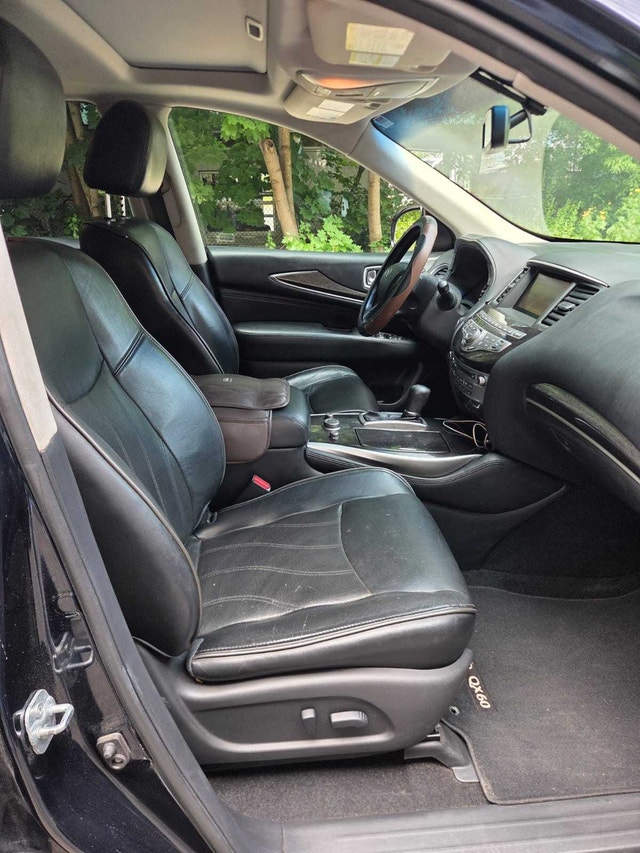 Infinity Qx60 ( 7 passagers ) — photo 3