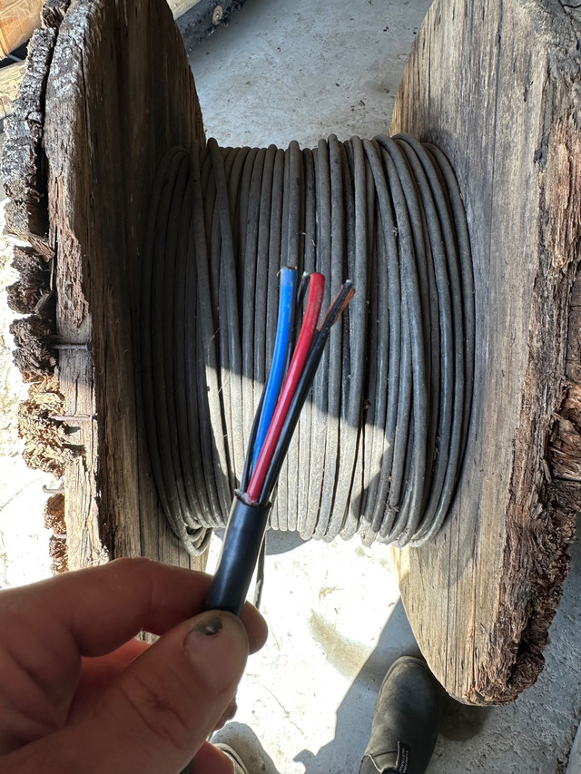 10/3 underground wire 572’ feet  in Electrical in Muskoka