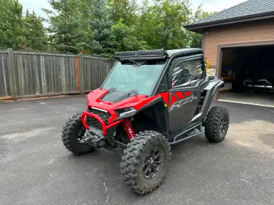 2024 rzr XP ULTIMATE Comes with ultimate package, roof, front bumper, ride command with Rockford fos...