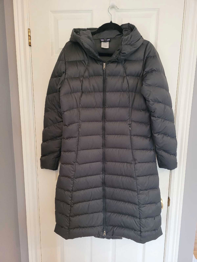 Womens Patagonia long down filled coat size Large  in Women's - Tops & Outerwear in Annapolis Valley