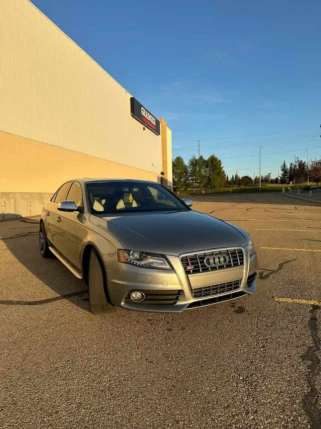 2010 Audi S463860078802307122