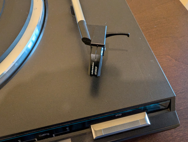 Technics turntable in Stereo Systems & Home Theatre in Leamington - Image 3