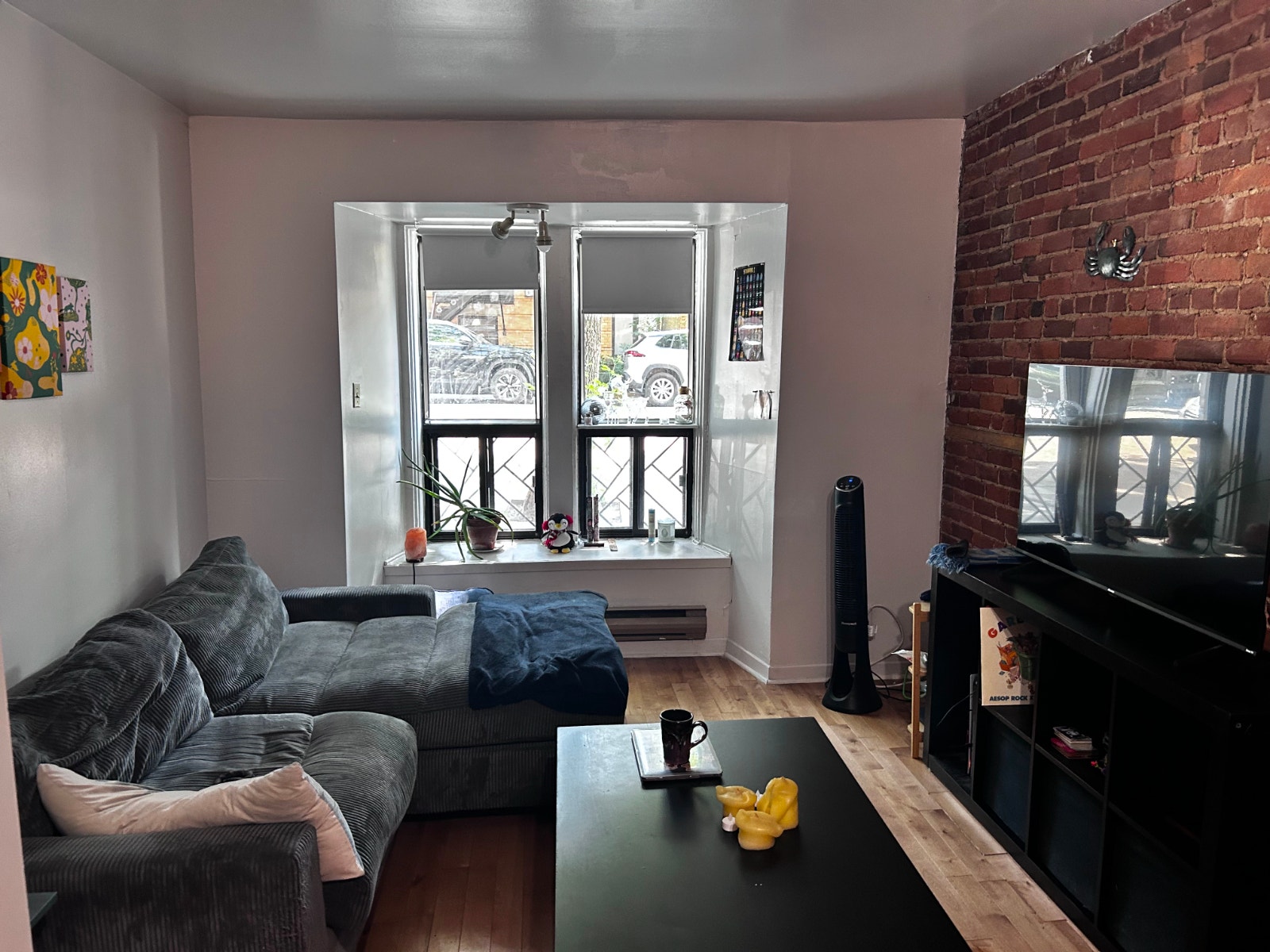 1-Bedroom Apartment with Private Backyard — photo 1
