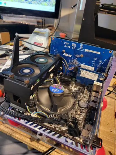 Built by a retired PC technician with over 10 yrs experience.Recently added RAM cooler by Corsair.In...