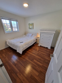 Private Bedroom and Bathroom in Roomy Home in Great Area