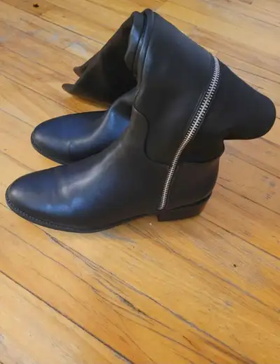 Bottes en cuir pour femmes, View more