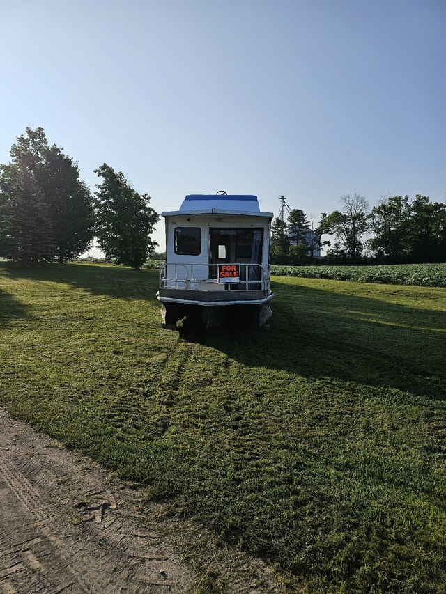 32 ft Seahawk Houseboat Powerboats & Motorboats Kawartha Lakes Kijiji