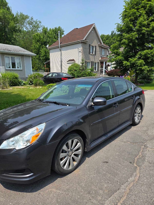 Subaru legacy 2010 2.5L — photo 2