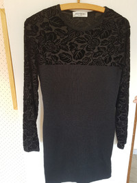 Stunning Yves Saint Laurent dress in like new condition