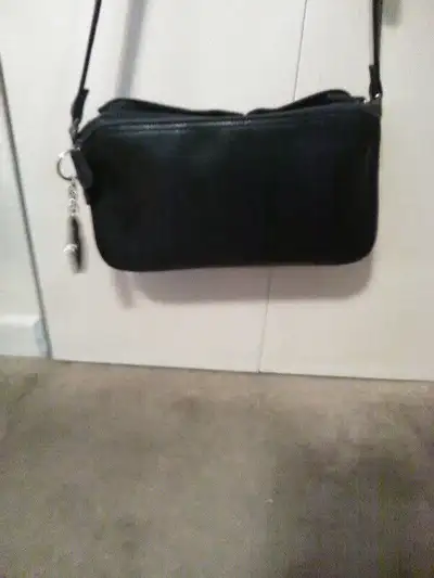 Sac a main en cuir bleu marin ou sac a main en cuir brun, View more