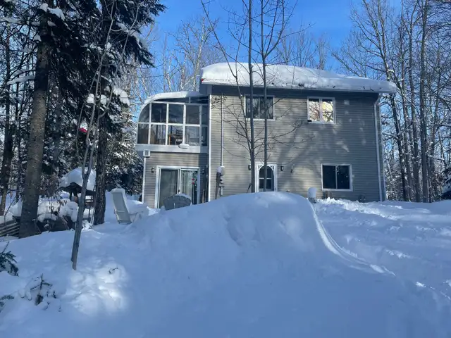 chalet à louer au mois ou à la saison in Quebec in Canada - Image 2