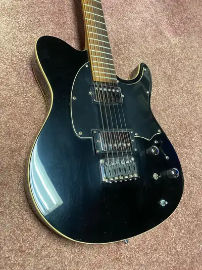 Peavey Generation EXP guitar w/ Piezo pickup, View more