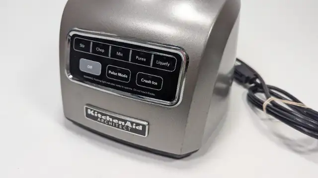 Kitchenaid KSB655 Blender Powered Base Only / Barrhaven in Processors, Blenders & Juicers in Ottawa - Image 3