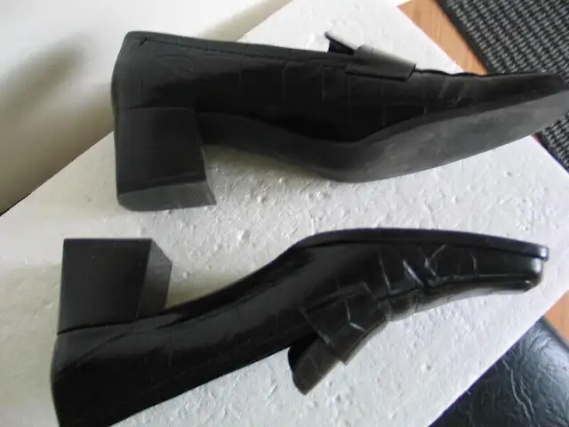 Black Patent Ladies VAN ELi Dress Shoes Size 10N in Women's - Shoes in Calgary - Image 3