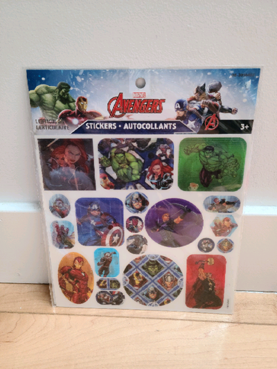 Selling brand new marvel avengers lenticular (holographic) stickers. Includes 20 stickers in total....