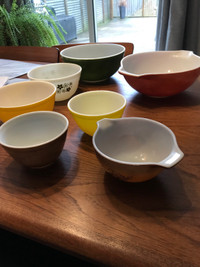 Vintage Pyrex mixing bowls bowl lot