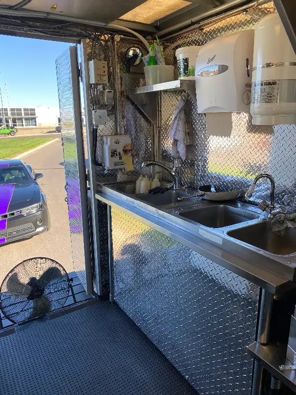 Food truck PRICE REDUCED! in Heavy Trucks in Medicine Hat - Image 7