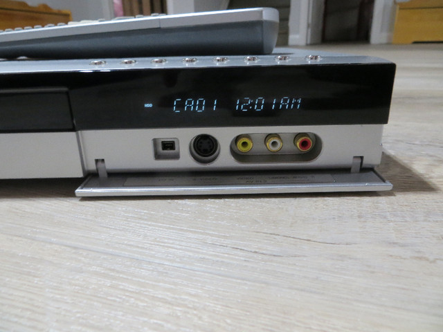 LG LRH-780 DVD/HDD Recorder in General Electronics in St. Catharines - Image 3