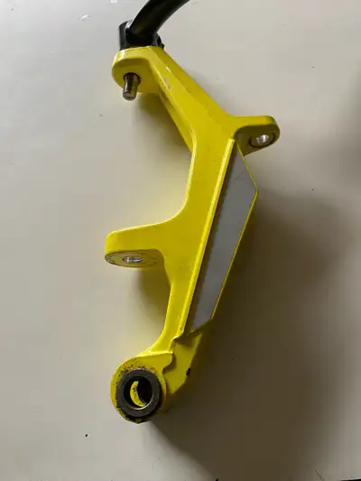 Matches the one on my 2019 skidoo mxzx600r