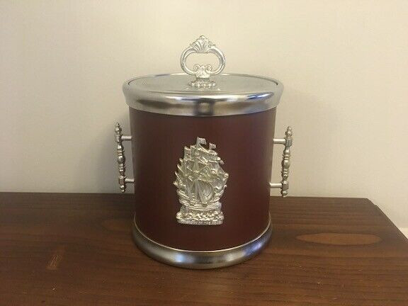 Vintage Classic Retro SOVEREIGN Of The Seas ICE BUCKET Leather in Arts & Collectibles in City of Toronto - Image 2