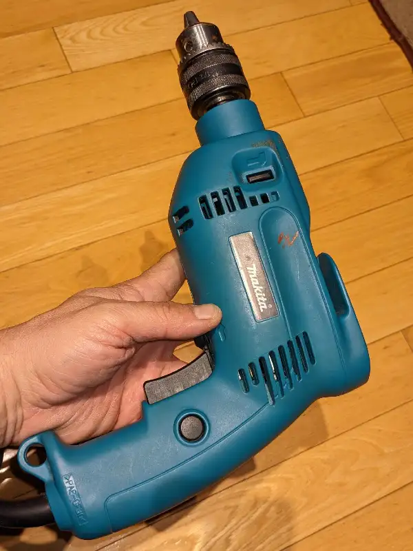 Makita 8450 Hammer Drill in Power Tools in Mississauga / Peel Region - Image 6