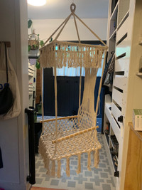  Hanging Chair - new 