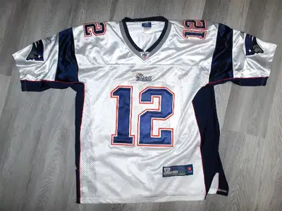 PATRIOTS #12 BRADY Size 50 REEBOK Jersey, View more
