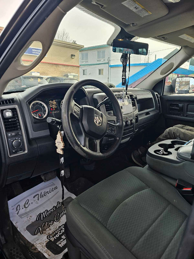 Dodge ram 1500 2017 5.7 hemi  dans Autos et camions  à Ville de Montréal - Image 2