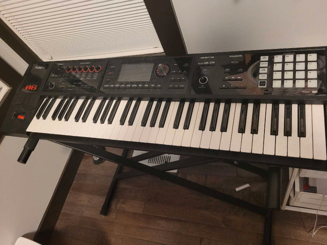 Roland FA-06 Keyboard in Pianos & Keyboards in Winnipeg