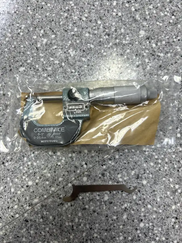 Mitutoyo 159-211 0-1” Micrometer - New63373373529987121