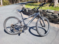 Used Trek bike