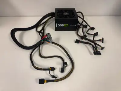 Selling a Corsair CX600 power supply, an 80+ Bronze certified unit that delivers reliable and effici...
